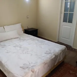  Hotel typu riad 9 Derb El Bousnne